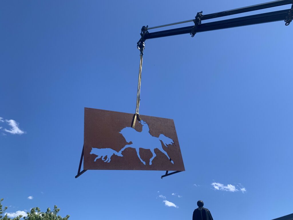 grutage d’œuvre sculpture paysagiste var d'exception